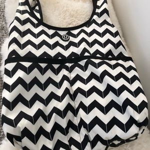 Lululemon yoga bag